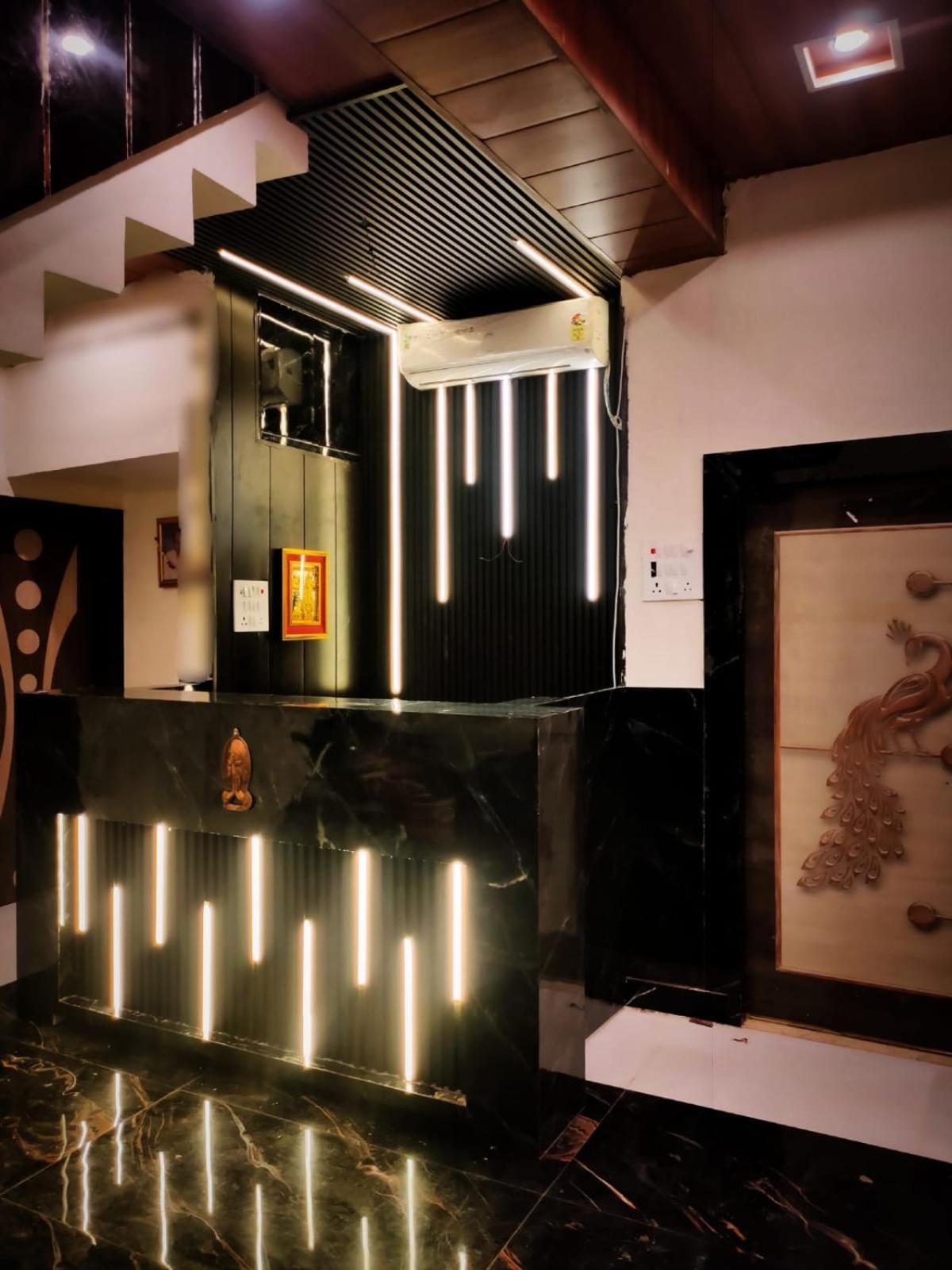 Sri Krishna Residency Hotel Varanasi Eksteriør billede