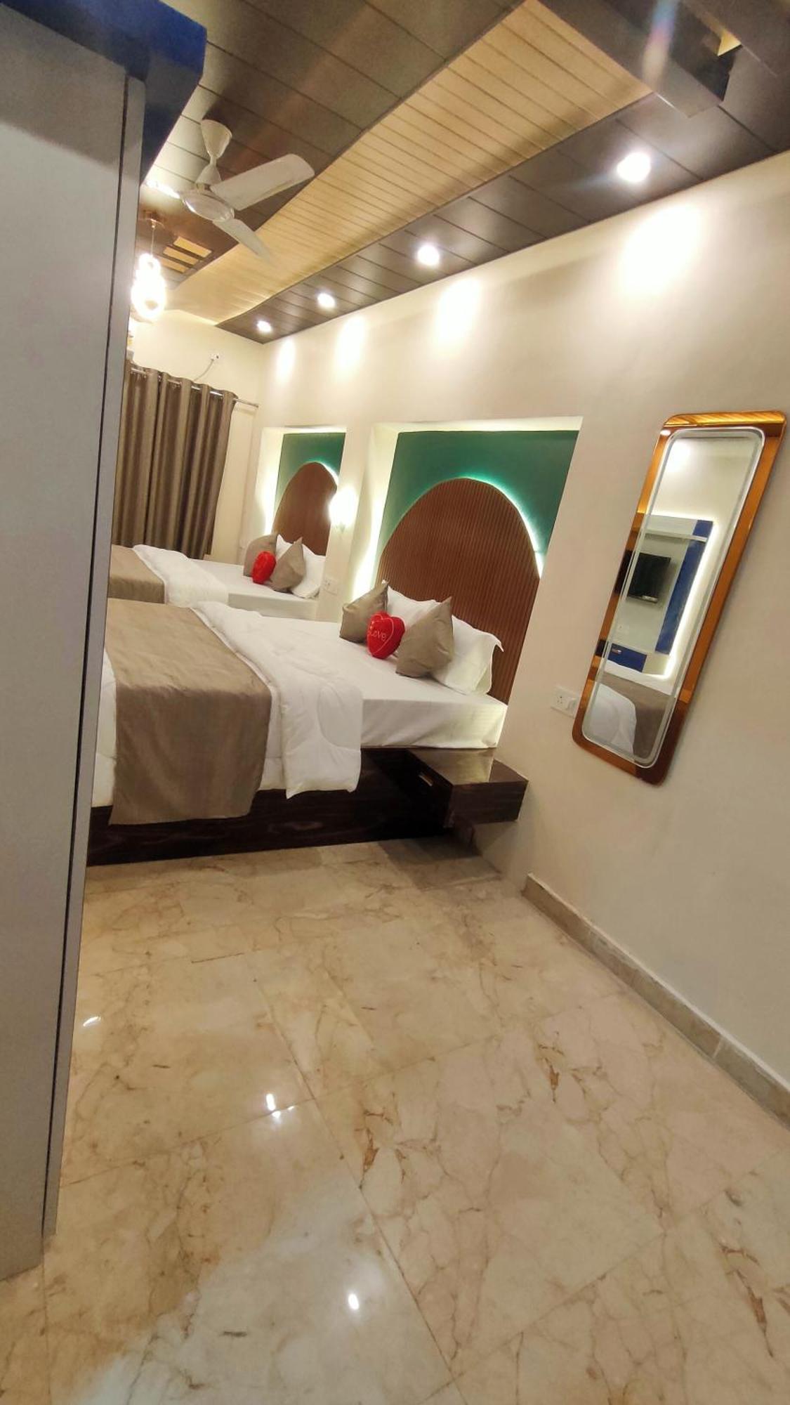 Sri Krishna Residency Hotel Varanasi Eksteriør billede