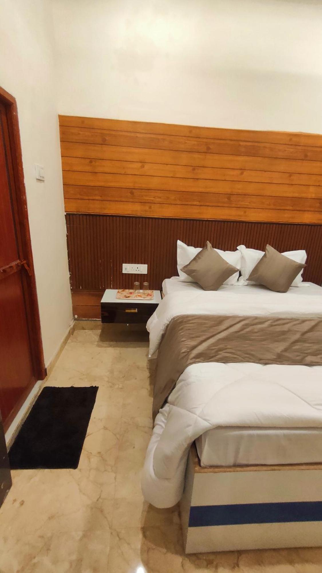 Sri Krishna Residency Hotel Varanasi Eksteriør billede