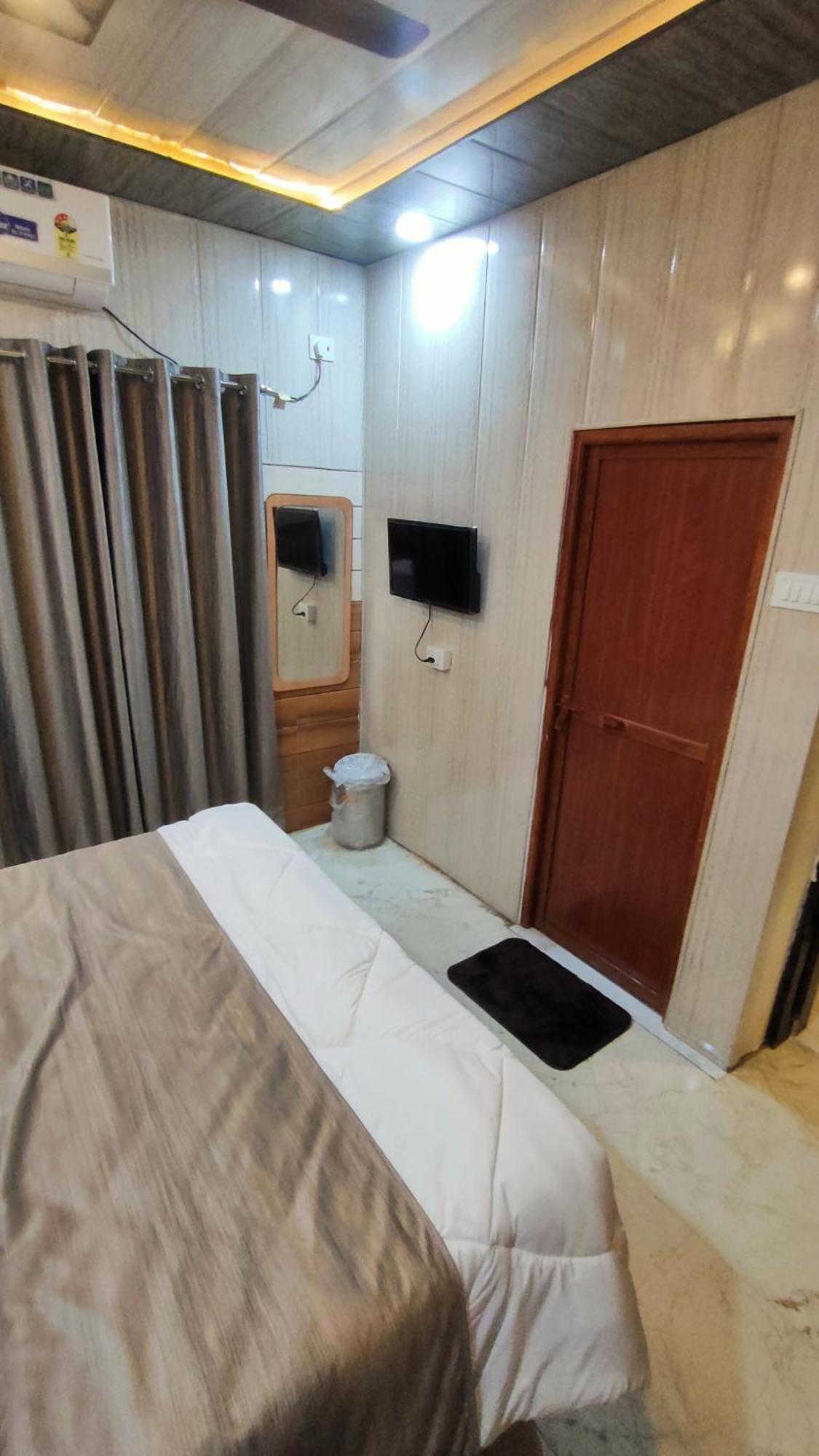 Sri Krishna Residency Hotel Varanasi Eksteriør billede